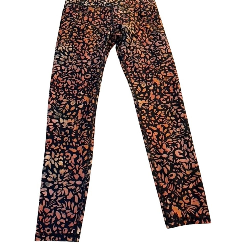 Freely women's Orange and black floral leggings Size S
